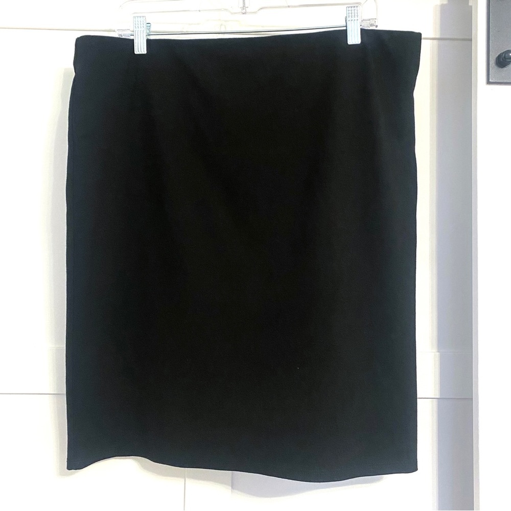 Ann Taylor Factory Pull On Ponte Pencil Straight Skirt Black XL Like New